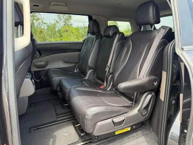 2025 Kia Carnival MPV LXS