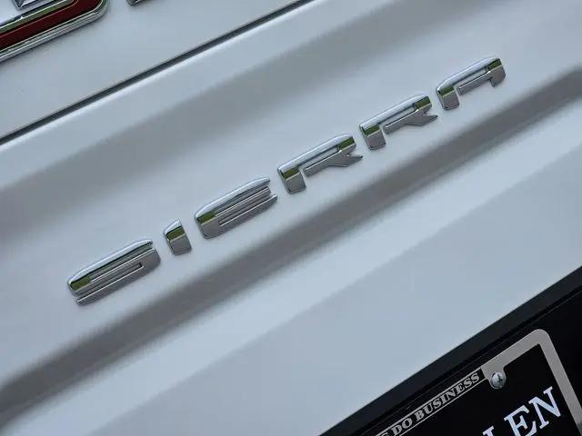 2026 GMC Sierra 1500 Crew Cab, Short Bed, SLT, 4WD