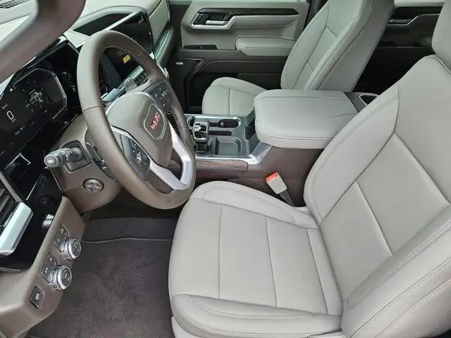 2026 GMC Sierra 1500 Crew Cab, Short Bed, SLT, 4WD
