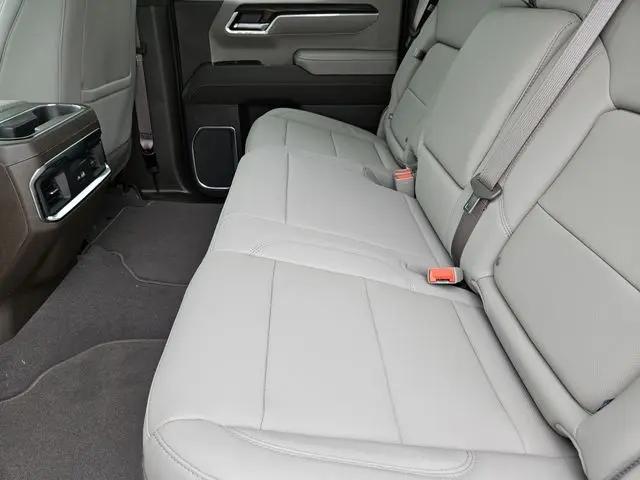 2026 GMC Sierra 1500 Crew Cab, Short Bed, SLT, 4WD