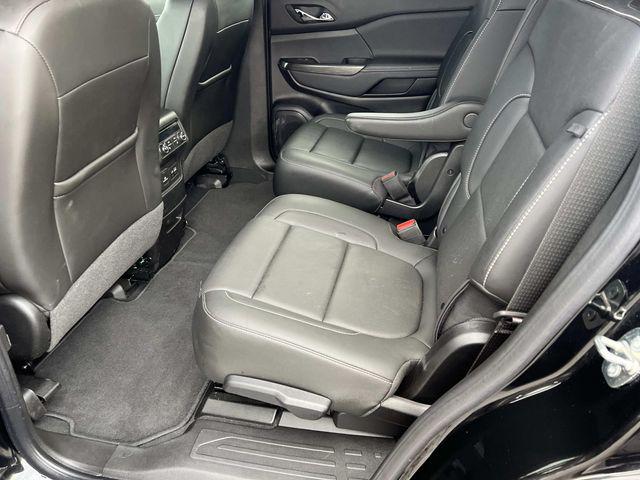 2023 GMC Acadia AWD SLT