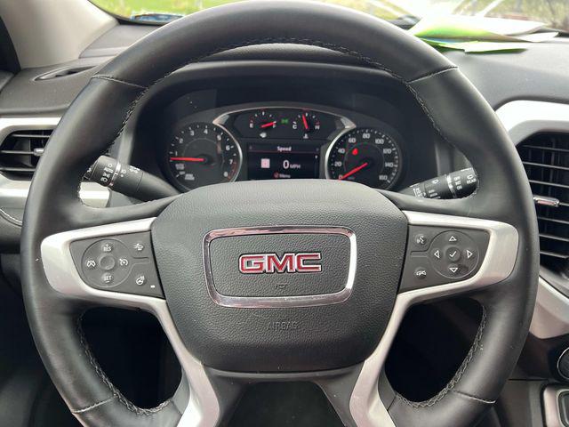 2023 GMC Acadia AWD SLT