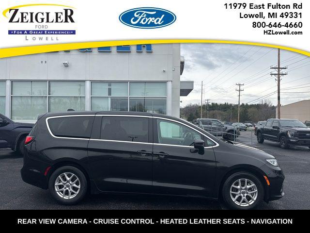 2023 Chrysler Pacifica Touring L for sale in Lowell, MI
