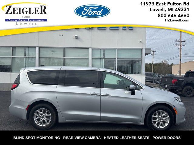 2023 Chrysler Pacifica Touring L for sale in Lowell, MI