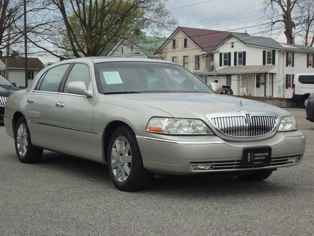 2003 Lincoln Town Car Cartier for sale in Chambersburg, PA