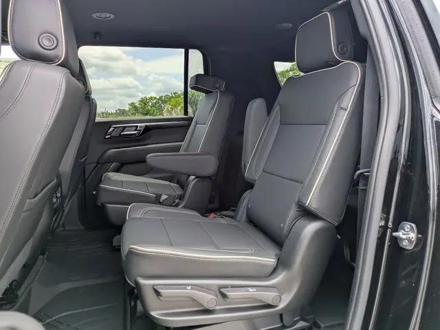 2026 Chevrolet Suburban Premier, RWD