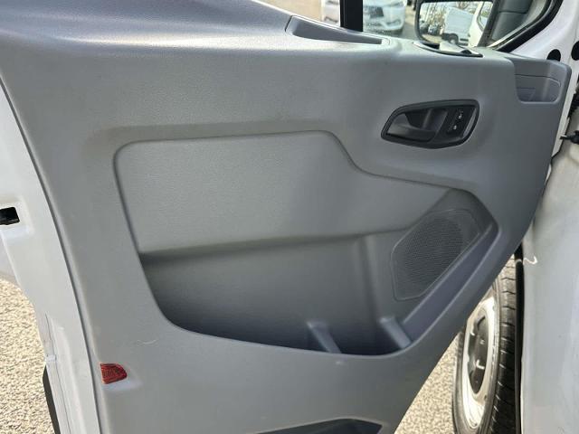 2018 Ford Transit 130 WB Low Roof Cargo