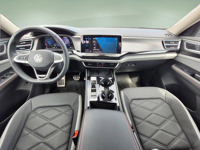 2024 Volkswagen Atlas 2.0T Peak Edition SE w/Technology