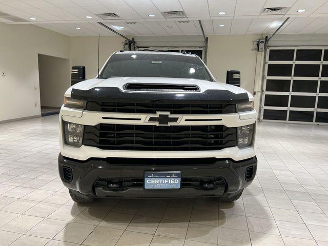 2024 Chevrolet Silverado 2500HD 4WD Crew Cab Standard Bed Custom