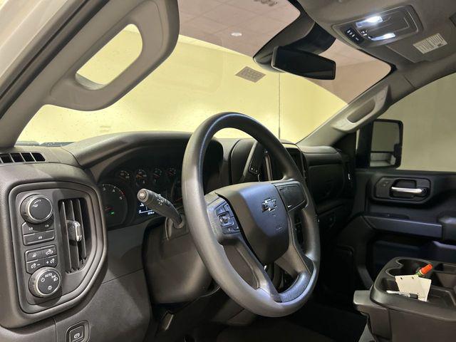 2024 Chevrolet Silverado 2500HD 4WD Crew Cab Standard Bed Custom