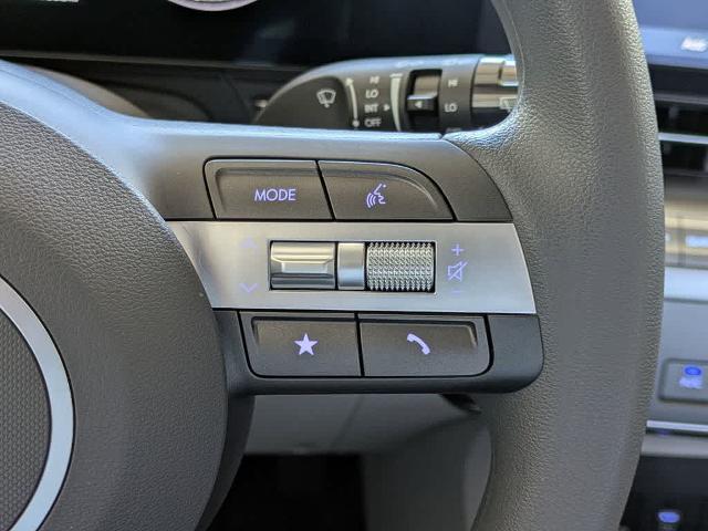 2025 Hyundai Kona SE