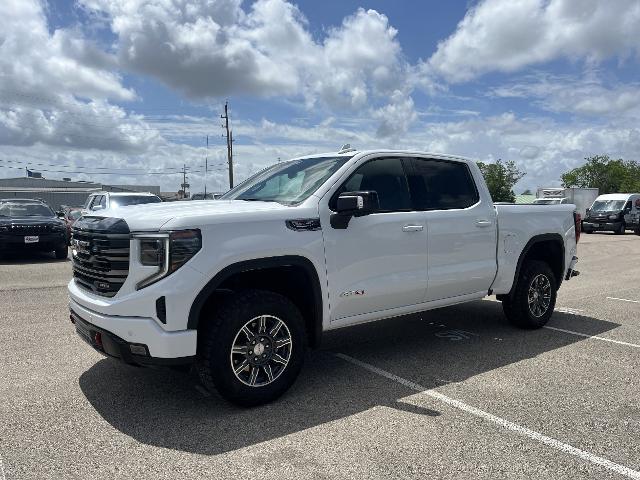 2025 GMC Sierra 1500 4WD Crew Cab Short Box AT4