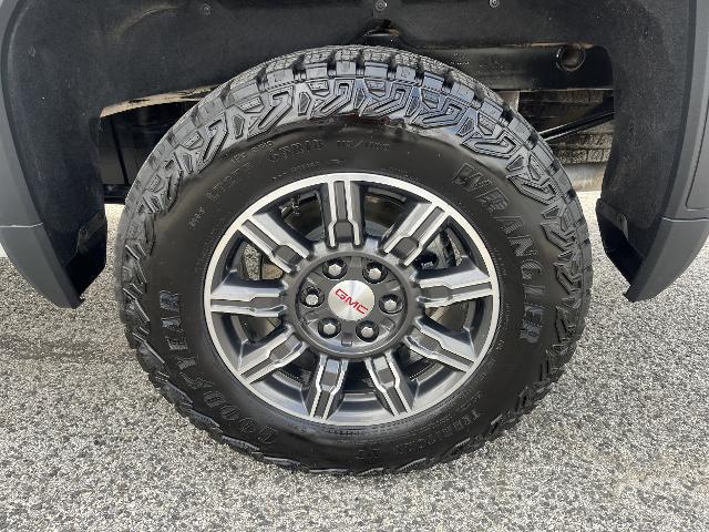 2025 GMC Sierra 1500 4WD Crew Cab Short Box AT4