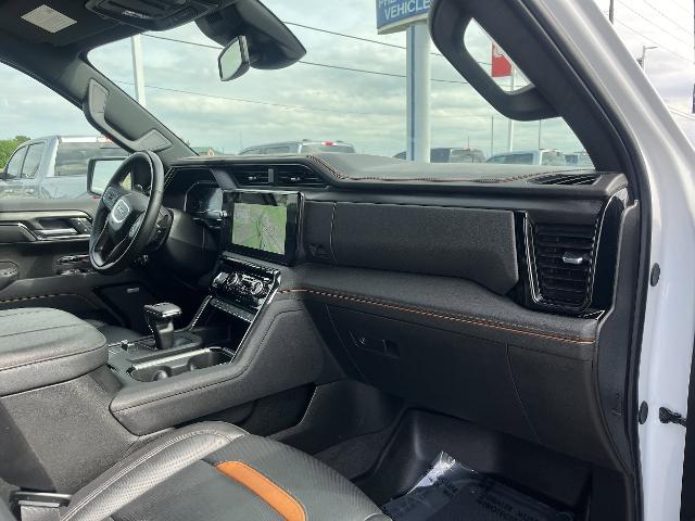 2025 GMC Sierra 1500 4WD Crew Cab Short Box AT4