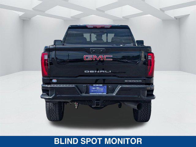 2025 GMC Sierra 2500HD 4WD Crew Cab Standard Bed Denali