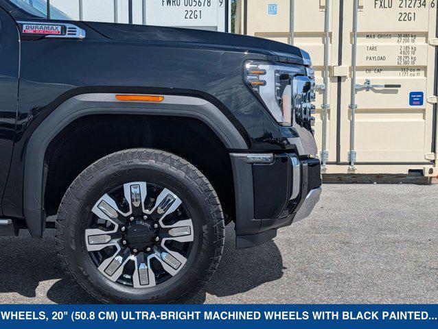 2025 GMC Sierra 2500HD 4WD Crew Cab Standard Bed Denali