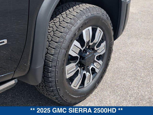 2025 GMC Sierra 2500HD 4WD Crew Cab Standard Bed Denali