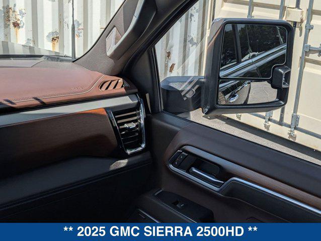 2025 GMC Sierra 2500HD 4WD Crew Cab Standard Bed Denali