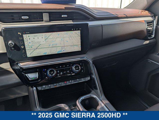 2025 GMC Sierra 2500HD 4WD Crew Cab Standard Bed Denali