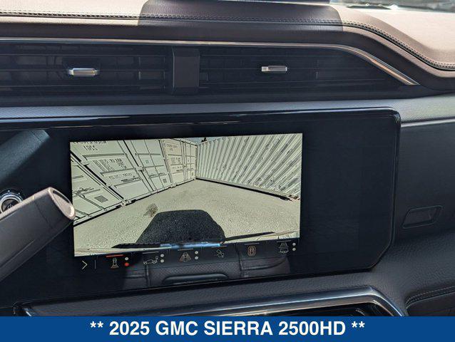 2025 GMC Sierra 2500HD 4WD Crew Cab Standard Bed Denali