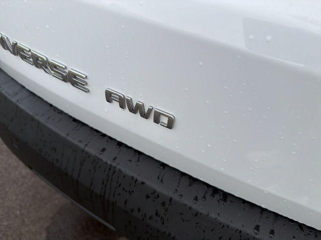 2023 Chevrolet Traverse AWD LT Cloth