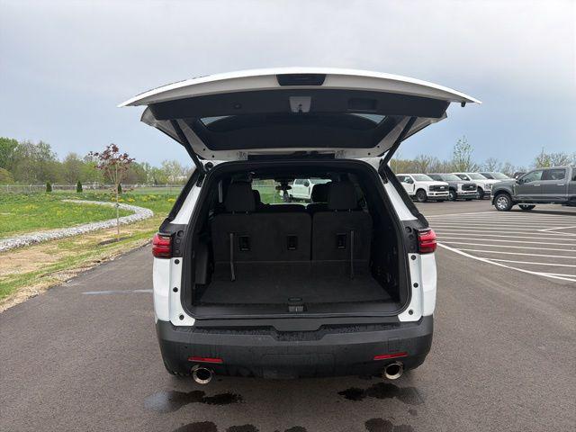 2023 Chevrolet Traverse AWD LT Cloth