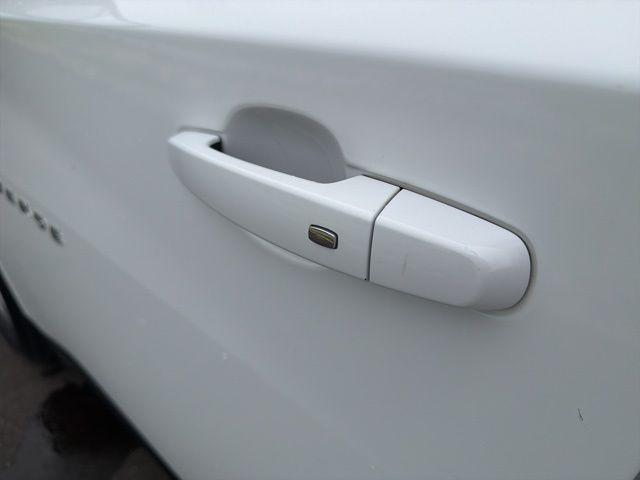 2023 Chevrolet Traverse AWD LT Cloth