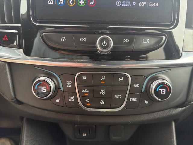 2023 Chevrolet Traverse AWD LT Cloth