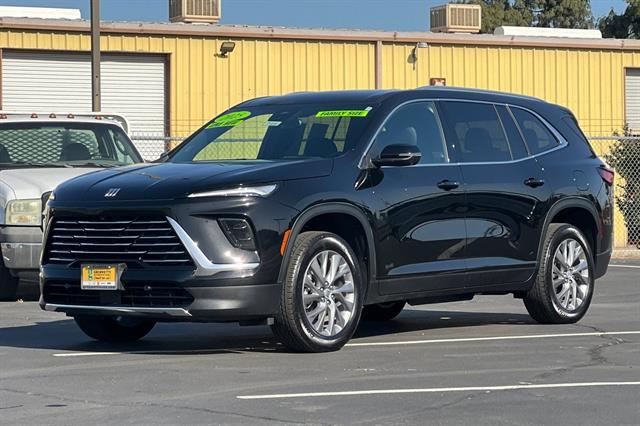 2025 Buick Enclave Preferred FWD