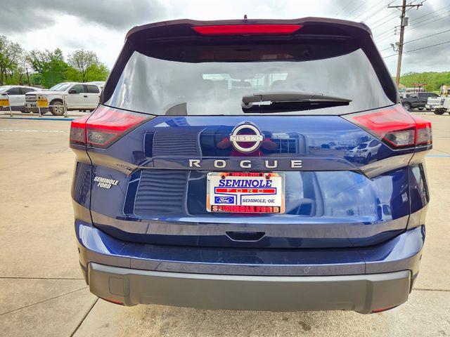 2025 Nissan Rogue SV FWD