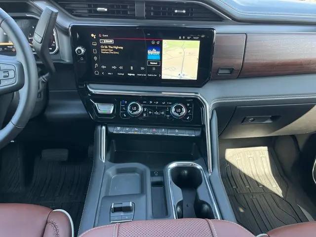 2026 GMC Sierra 2500HD Crew Cab, Standard Bed, Denali Ultimate, 4WD