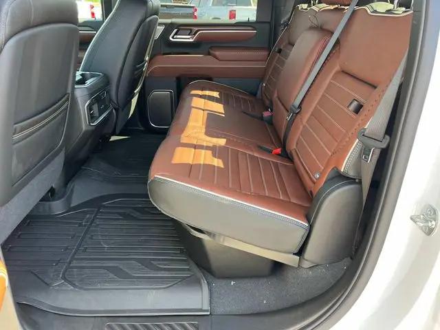 2026 GMC Sierra 2500HD Crew Cab, Standard Bed, Denali Ultimate, 4WD