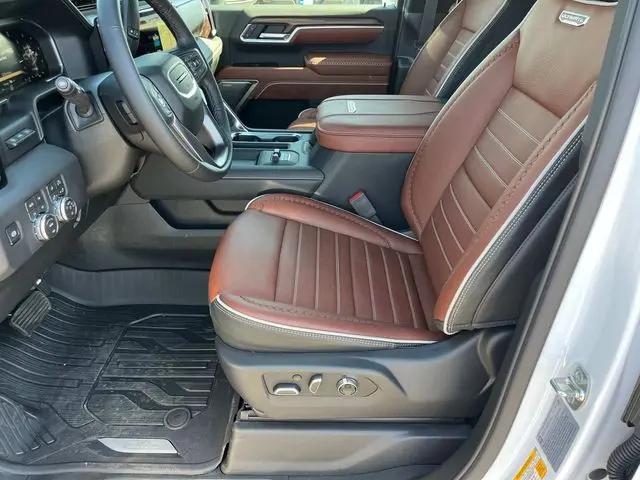 2026 GMC Sierra 2500HD Crew Cab, Standard Bed, Denali Ultimate, 4WD