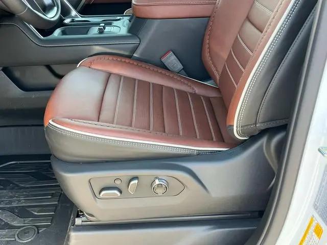 2026 GMC Sierra 2500HD Crew Cab, Standard Bed, Denali Ultimate, 4WD