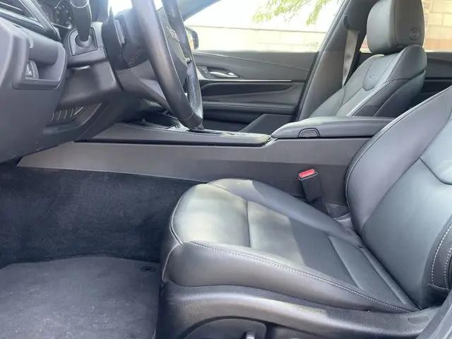 2023 Cadillac CT4 Premium Luxury