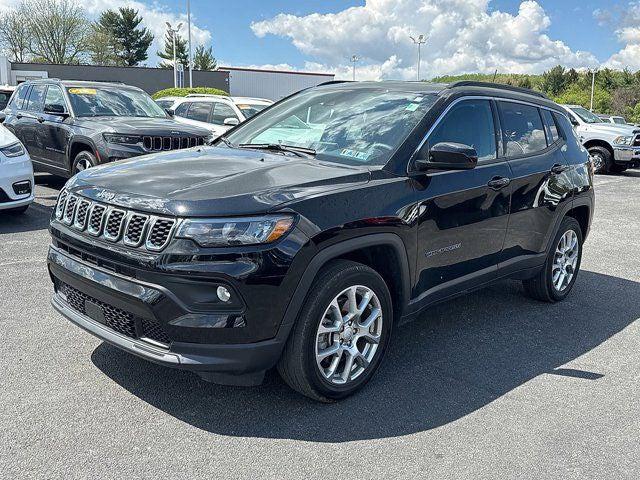 2024 Jeep Compass Latitude Lux FWD 2024 Jeep Compass Latitude Lux FWD