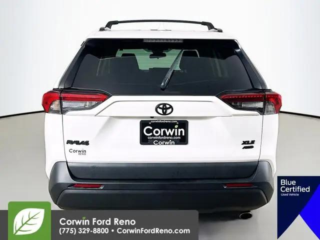 2020 Toyota RAV4 XLE