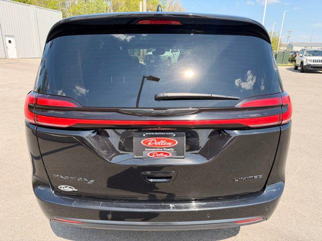2025 Chrysler Pacifica Limited