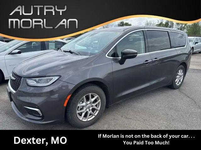 2023 Chrysler Pacifica Touring L for sale in Dexter, MO