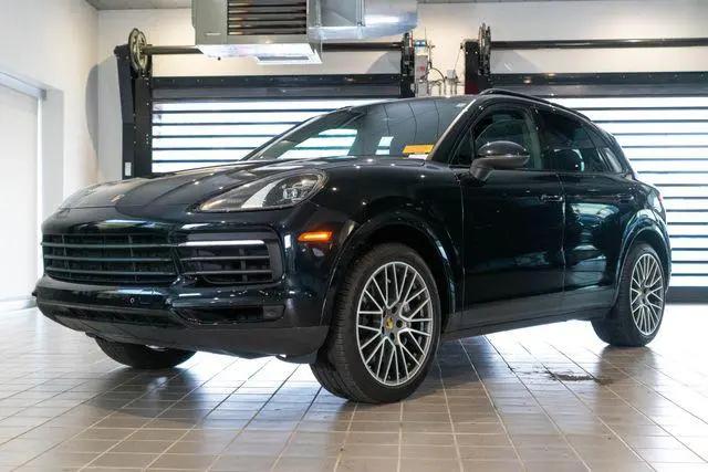 2023 Porsche Cayenne Cayenne for sale in Glendale, WI