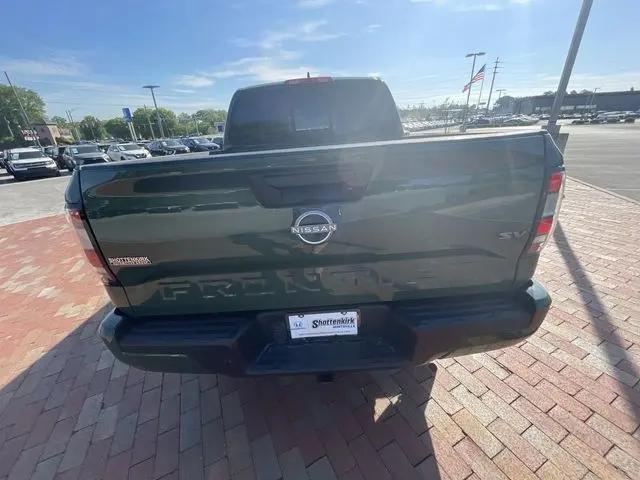 2022 Nissan Frontier Crew Cab SV 4x2