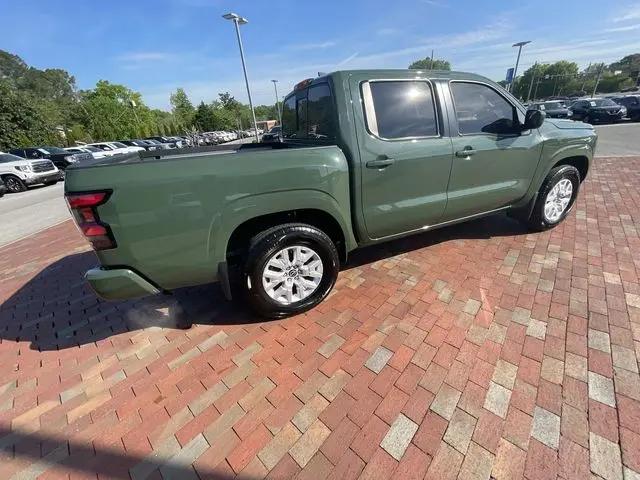 2022 Nissan Frontier Crew Cab SV 4x2