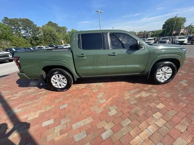 2022 Nissan Frontier Crew Cab SV 4x2