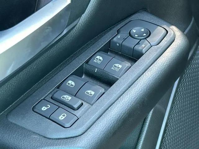 2026 Ram 1500 Warlock Crew Cab 4x4 57 Box