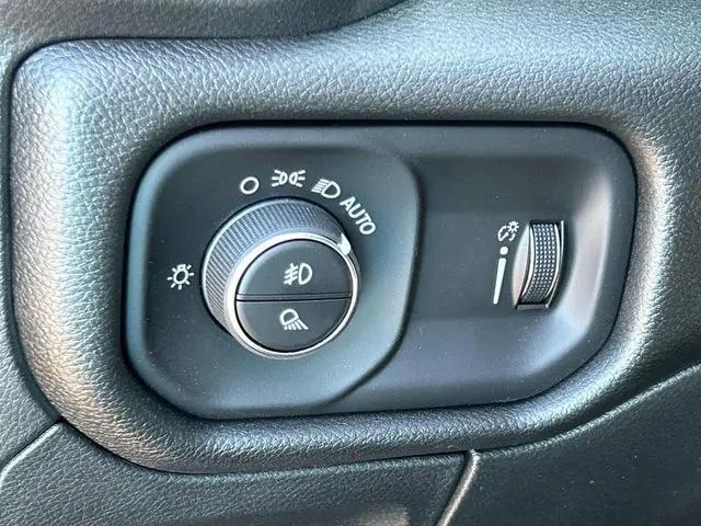 2026 Ram 1500 Warlock Crew Cab 4x4 57 Box