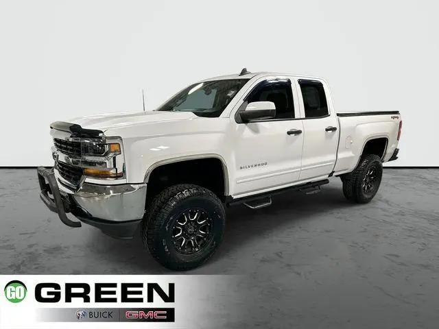 2017 Chevrolet Silverado 1500 LT for sale in Davenport, IA