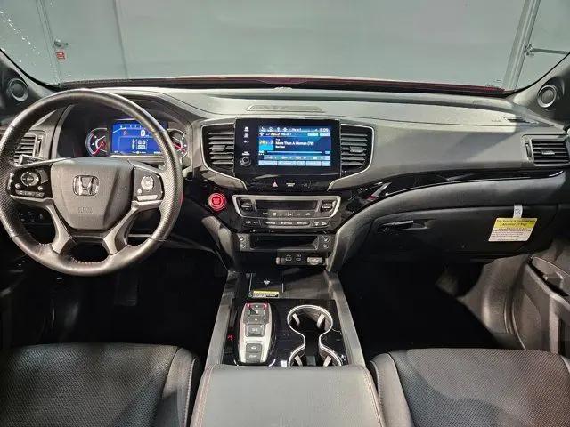 2025 Honda Passport AWD Black