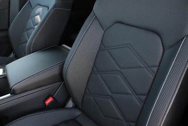 2026 Volkswagen Atlas Cross Sport SE with Technology