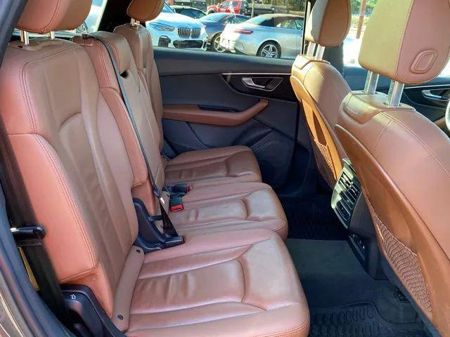 2021 Audi Q7 Premium 45 TFSI quattro Tiptronic