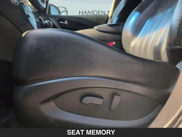 2017 INFINITI QX50 Standard